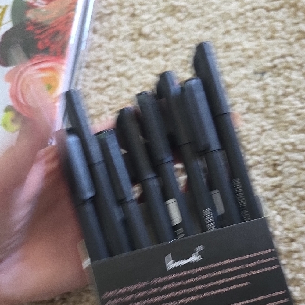 Pretty Simple Lettering Book and Calligraphy Set Brand NEW - Picture 6 of 7